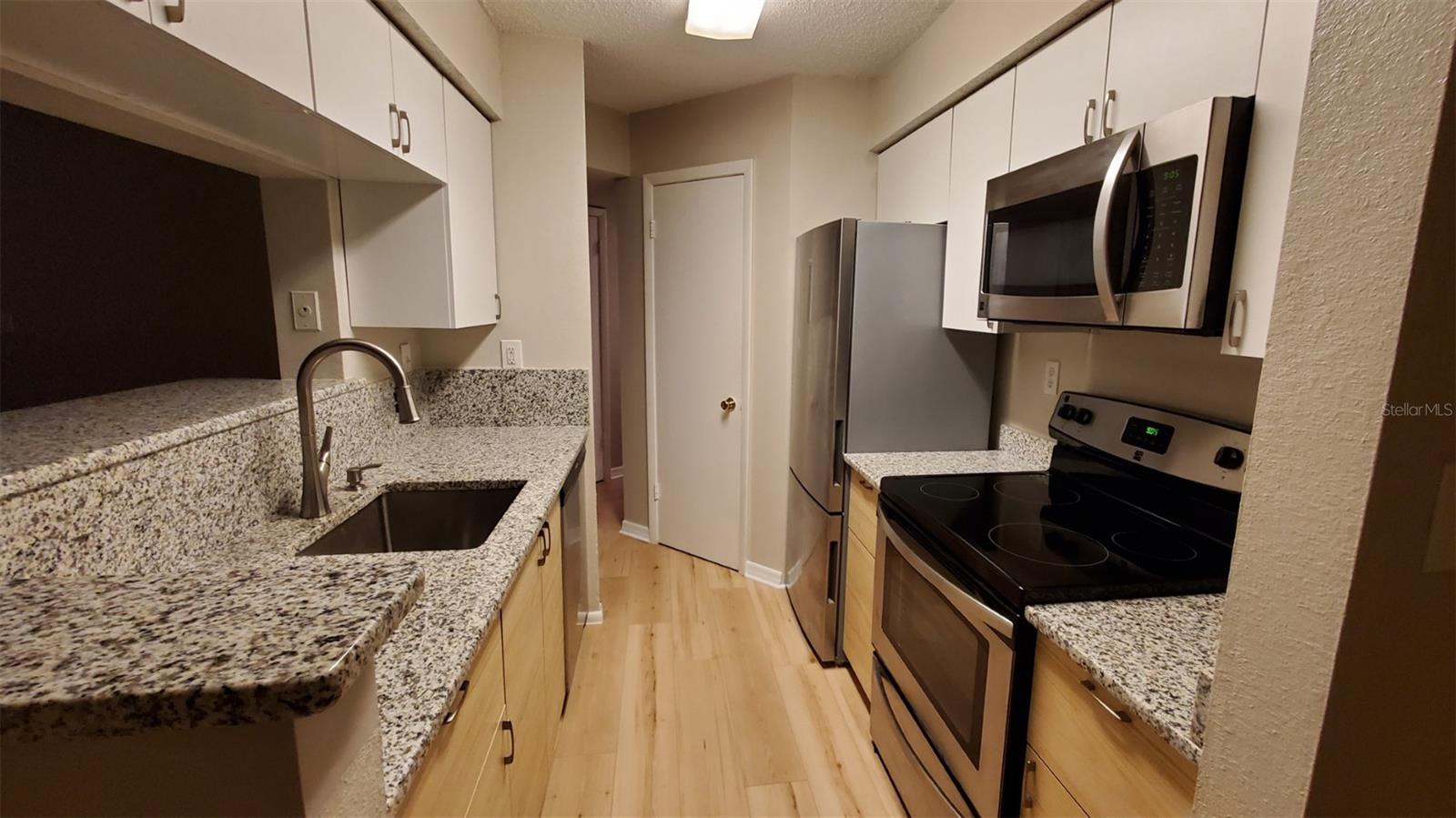 8609 MALLARD RESERVE DR #103, TAMPA, FL, 33614