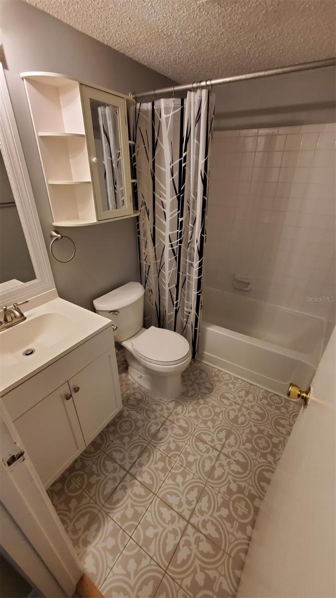 8609 MALLARD RESERVE DR #103, TAMPA, FL, 33614