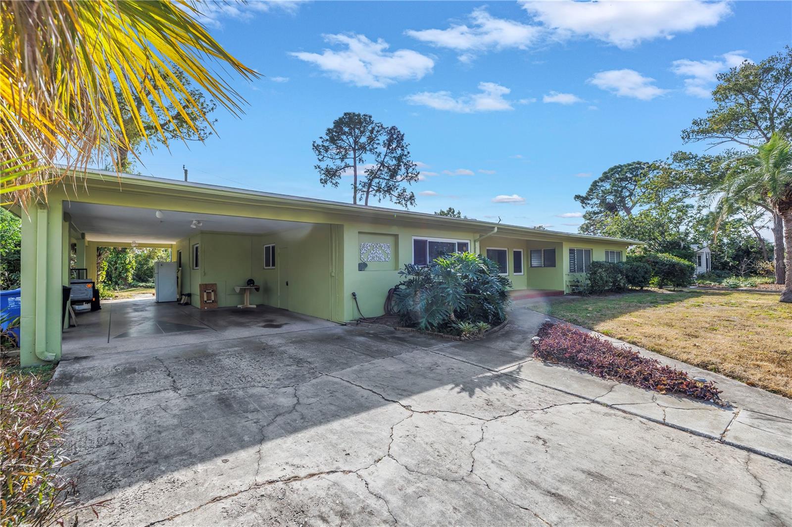 6170 7TH AVE N, ST PETERSBURG, FL, 33710