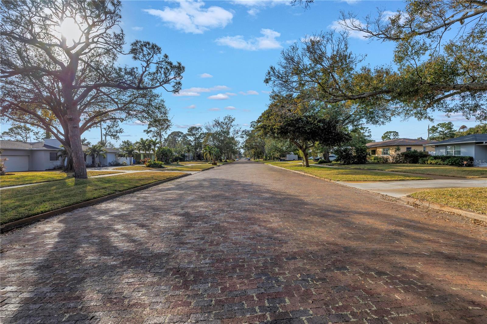 6170 7TH AVE N, ST PETERSBURG, FL, 33710
