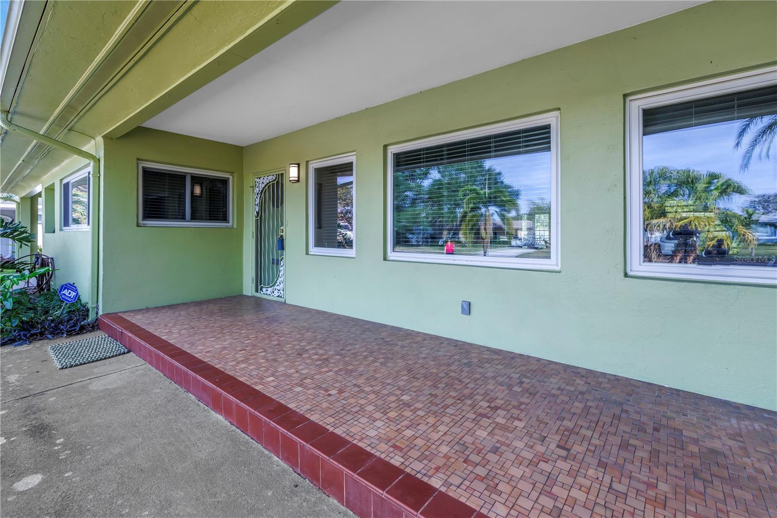 6170 7TH AVE N, ST PETERSBURG, FL, 33710