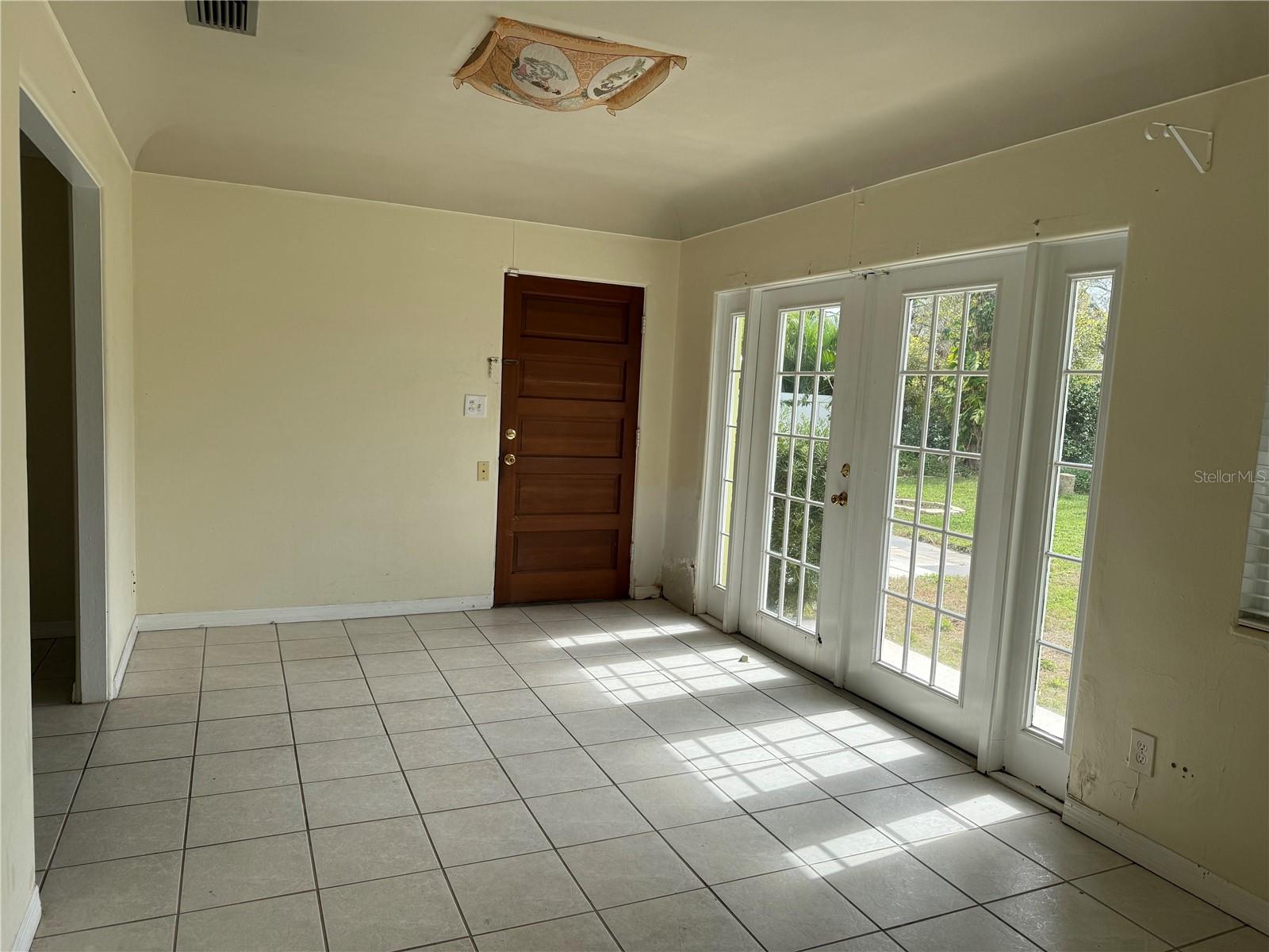 6170 7TH AVE N, ST PETERSBURG, FL, 33710
