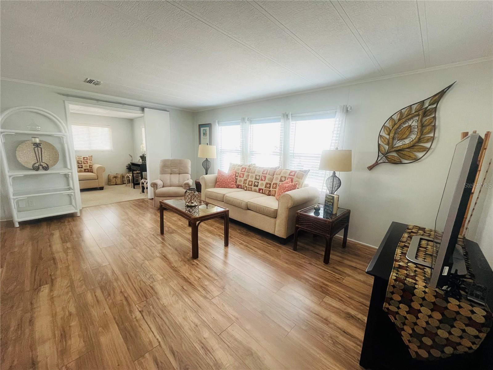 211 PINEBARK DR, PALM HARBOR, FL, 34684