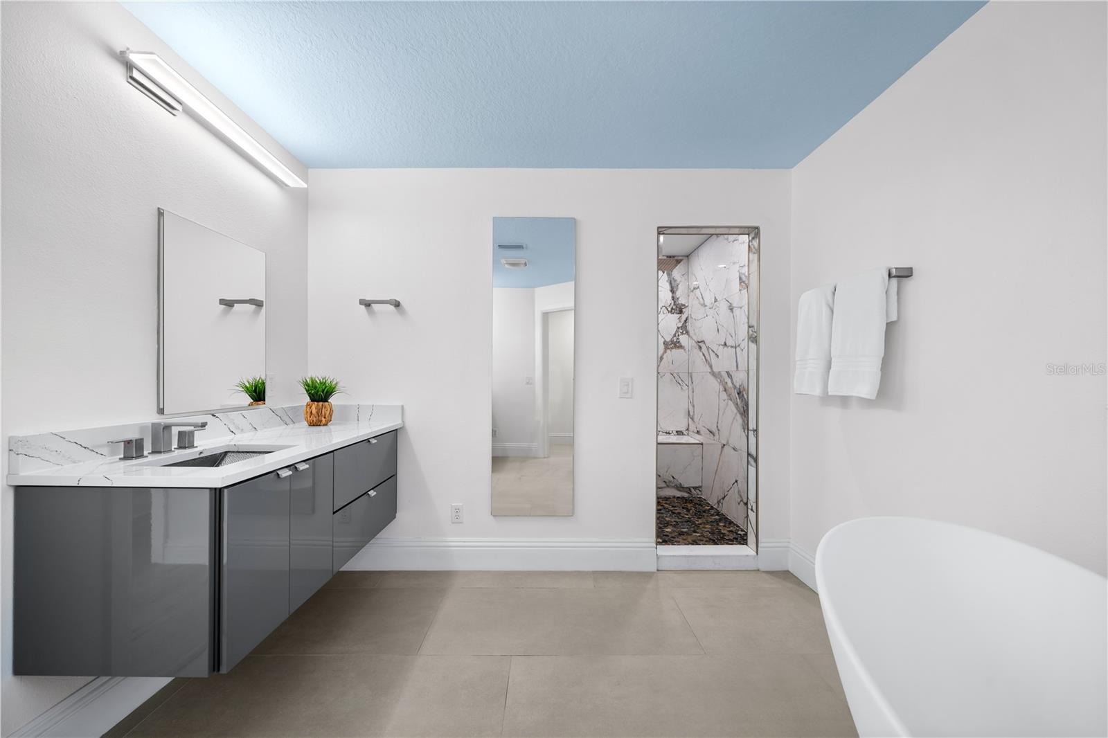 A4638546 Property Photo