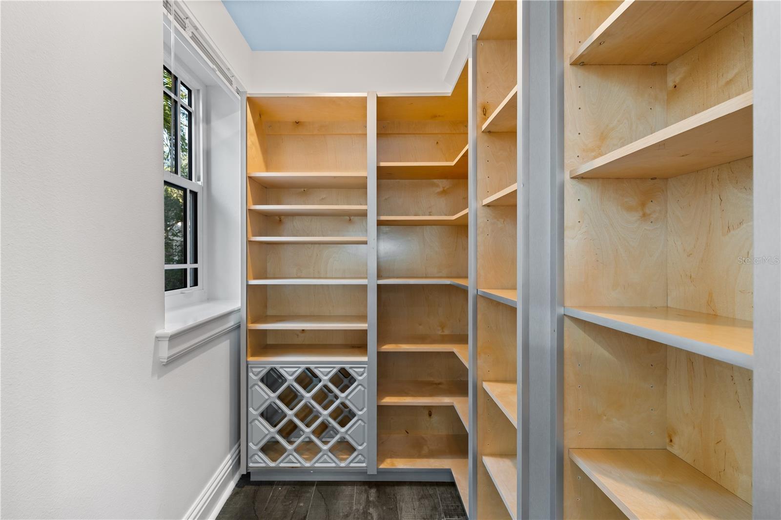 A4638546 Property Photo