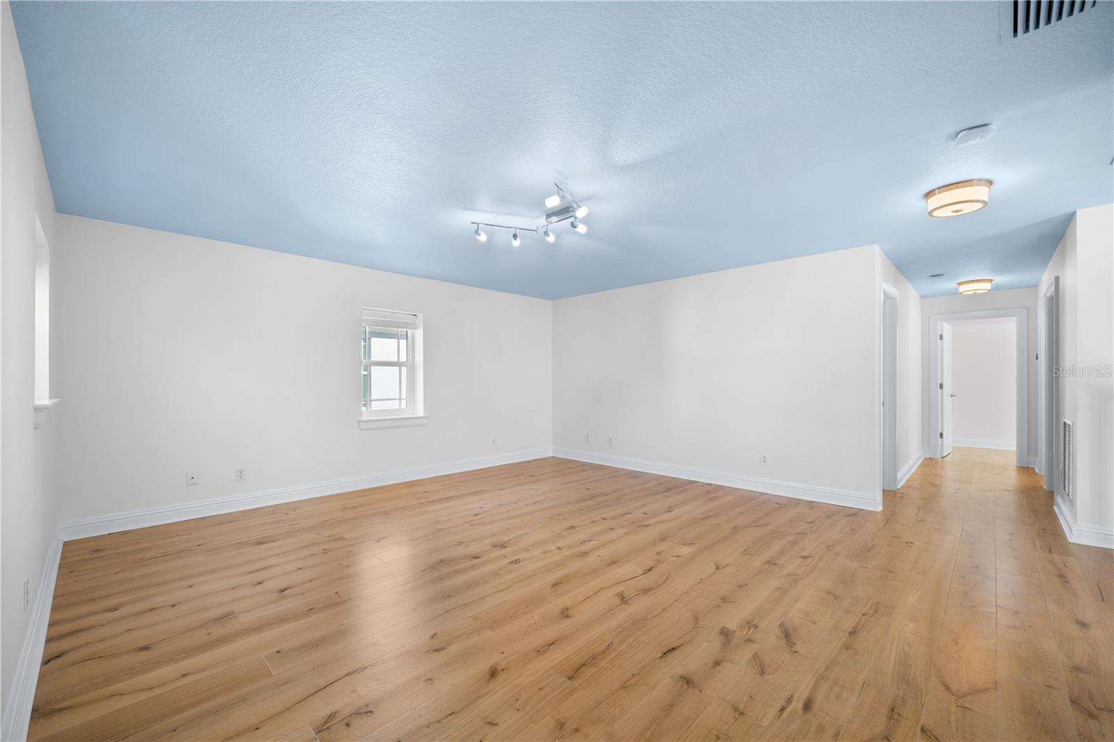 A4638546 Property Photo