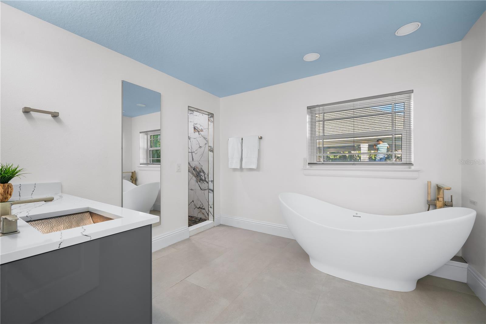 A4638546 Property Photo