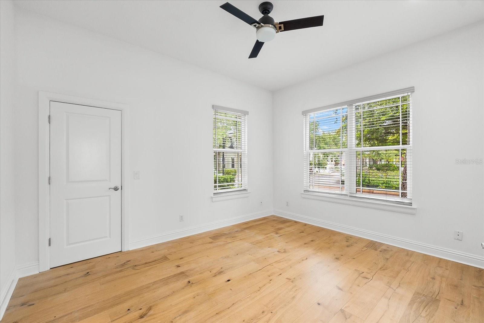 A4638546 Property Photo