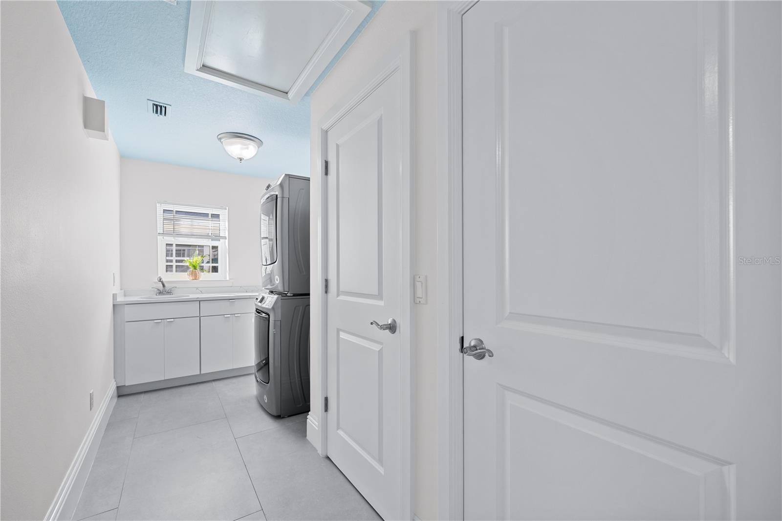 A4638546 Property Photo