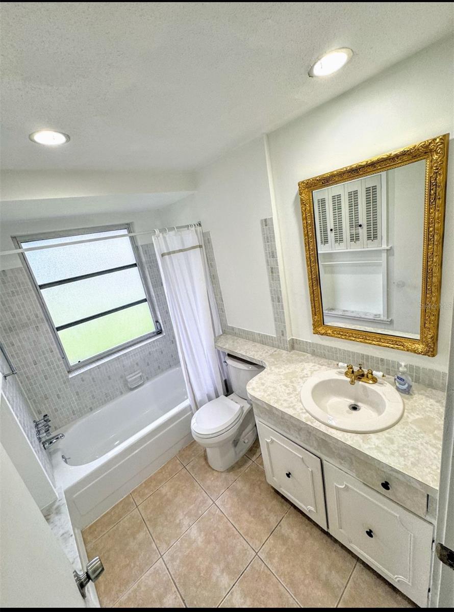 448 BLOSSOM AVE NW, PORT CHARLOTTE, FL, 33952