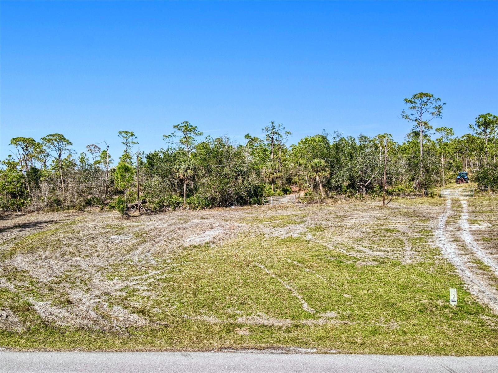 24552 YACHT CLUB BLVD, PUNTA GORDA, FL, 33955