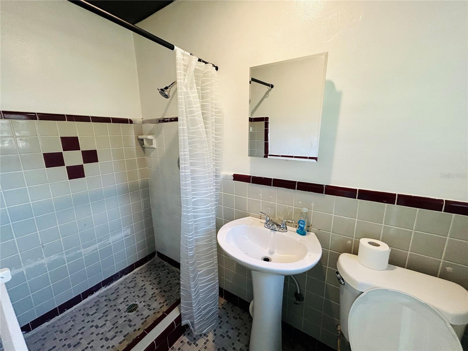 8010 SE US HIGHWAY 301, HAWTHORNE, FL, 32640