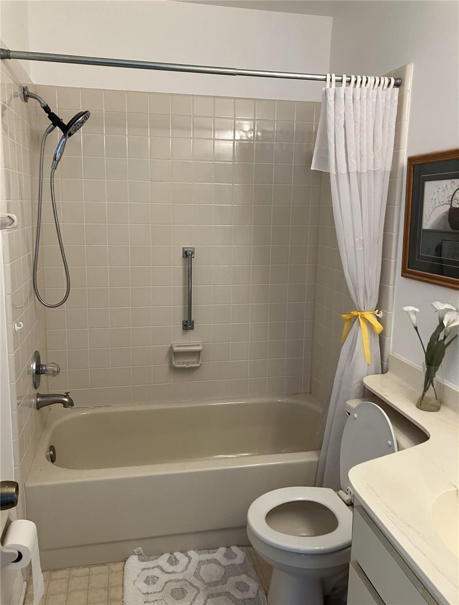 407 LAKE POINT CT #4E, SUN CITY CENTER, FL, 33573
