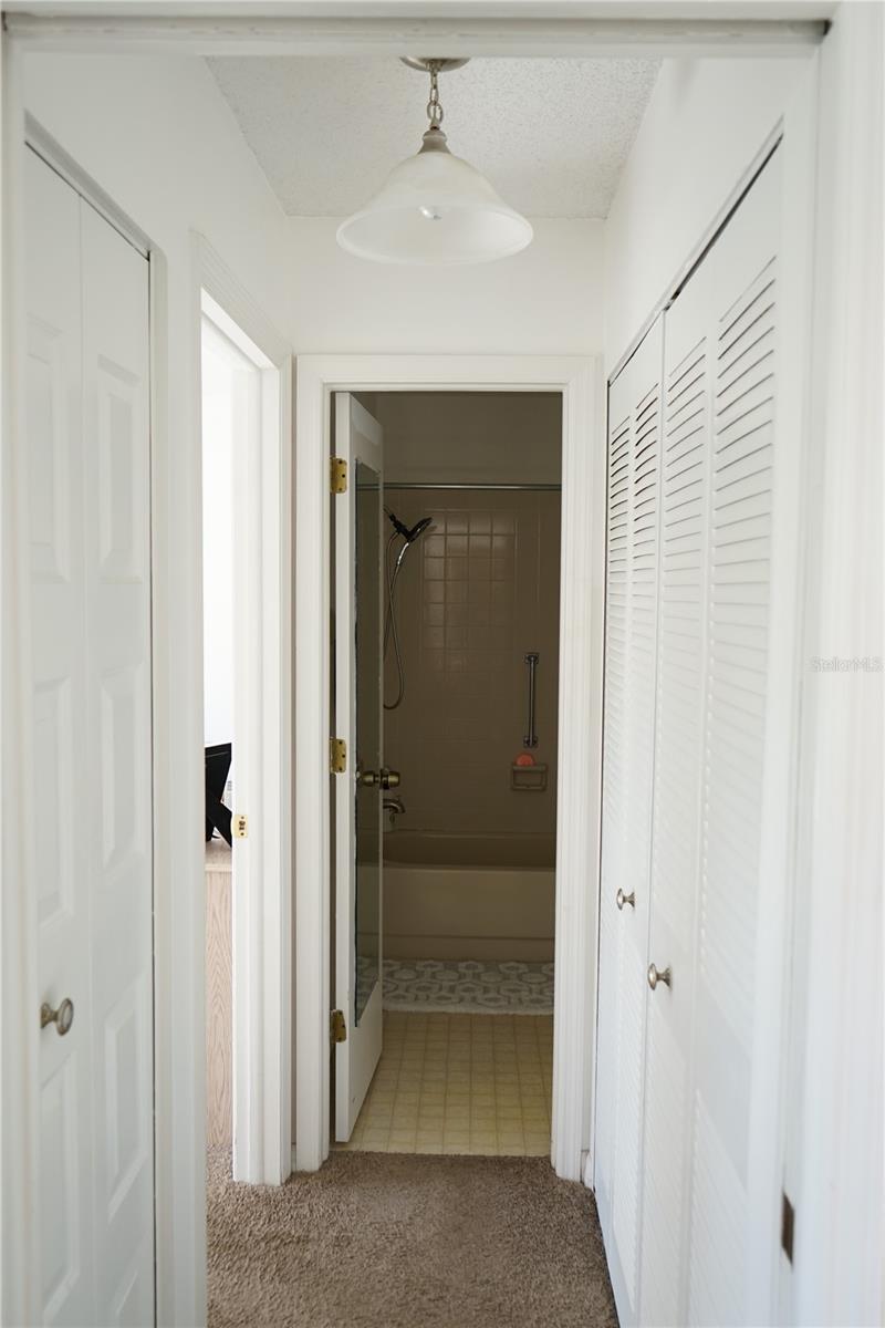 407 LAKE POINT CT #4E, SUN CITY CENTER, FL, 33573