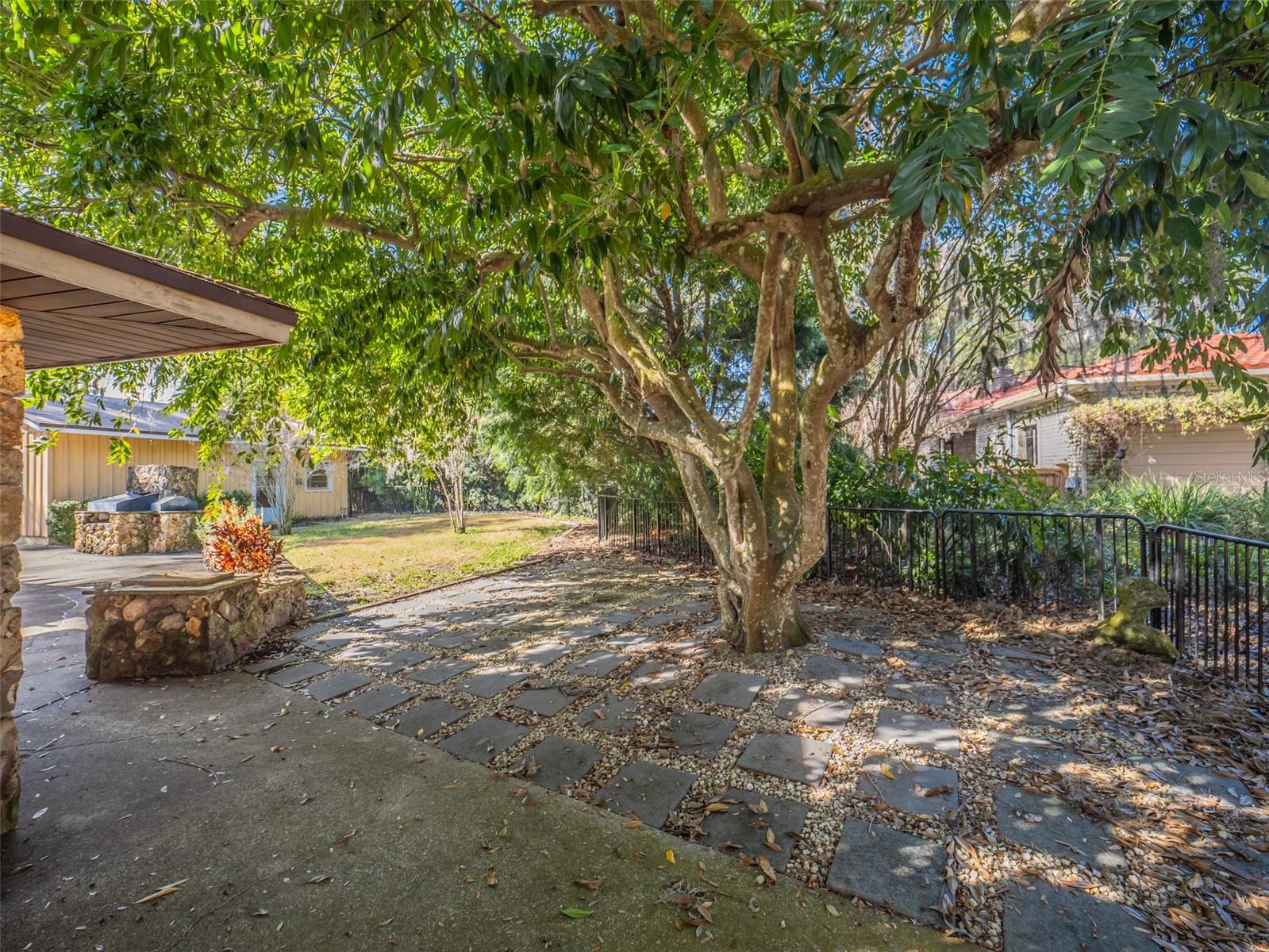 512 JACKSON ST, EUSTIS, FL, 32726