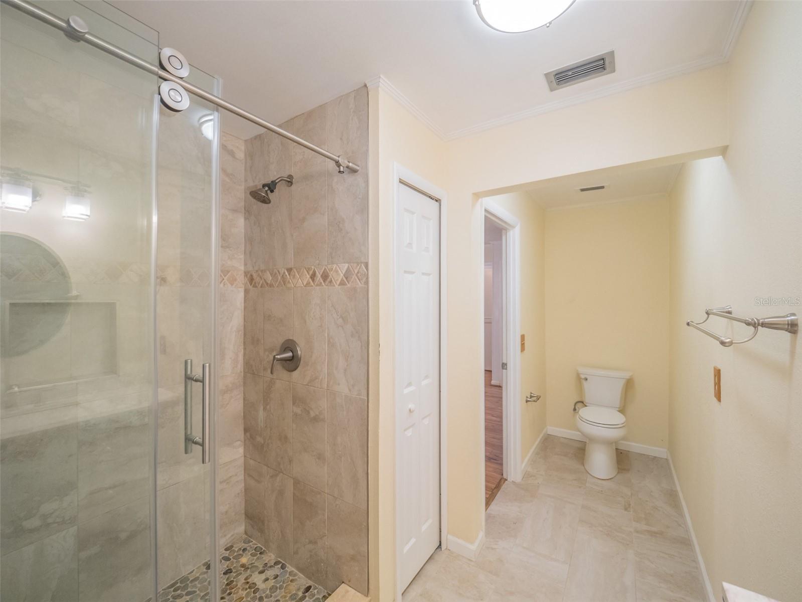 512 JACKSON ST, EUSTIS, FL, 32726