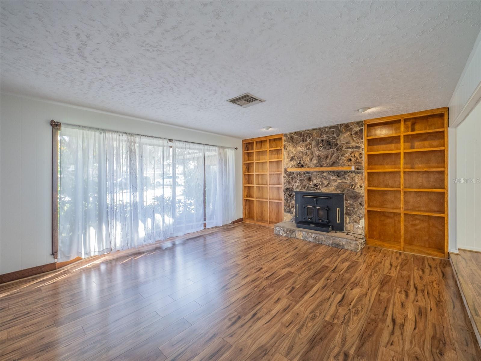 512 JACKSON ST, EUSTIS, FL, 32726