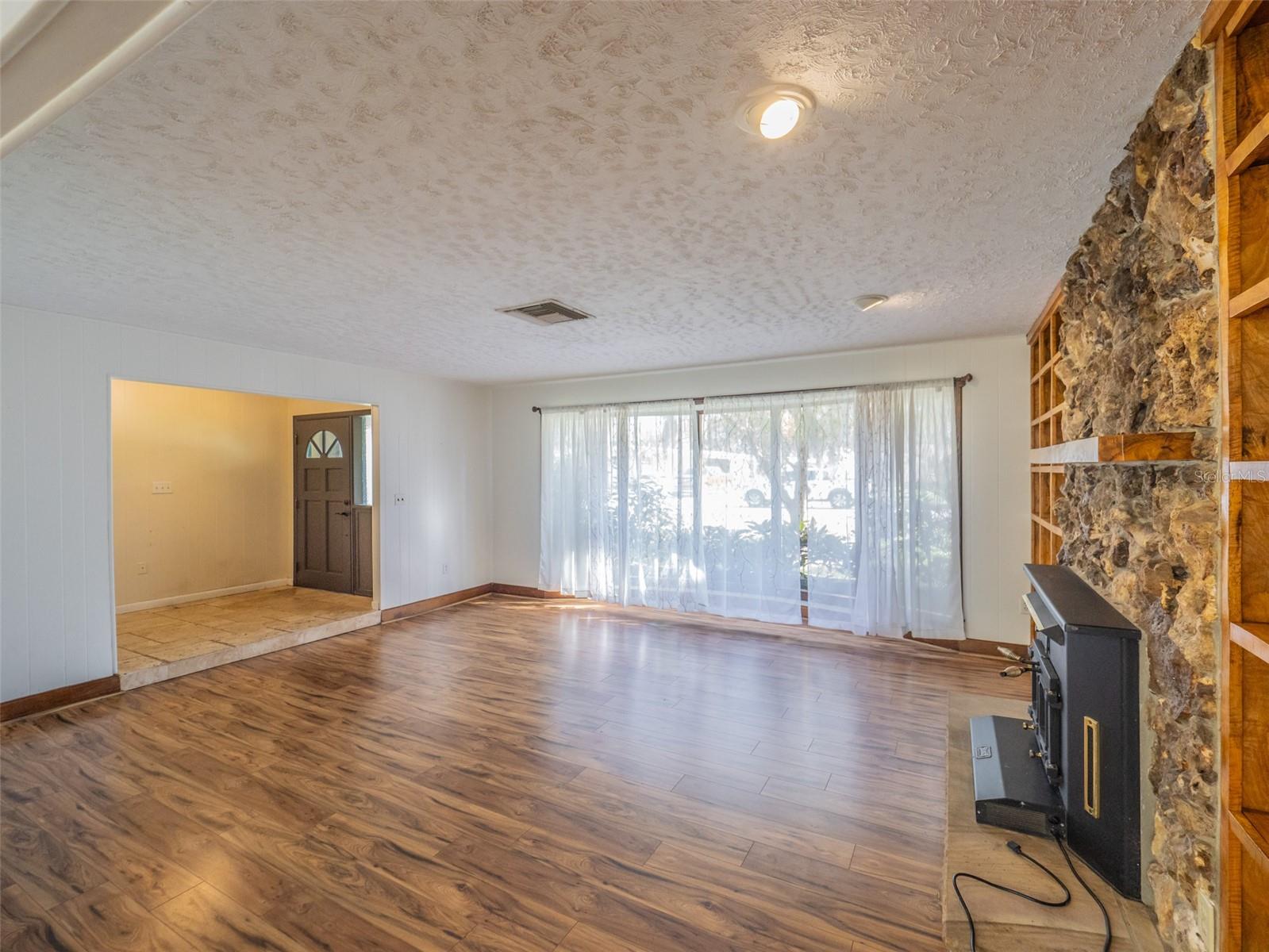 512 JACKSON ST, EUSTIS, FL, 32726