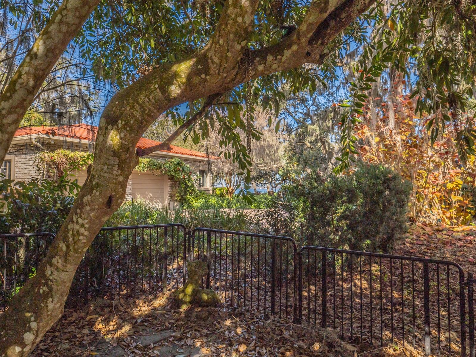 512 JACKSON ST, EUSTIS, FL, 32726