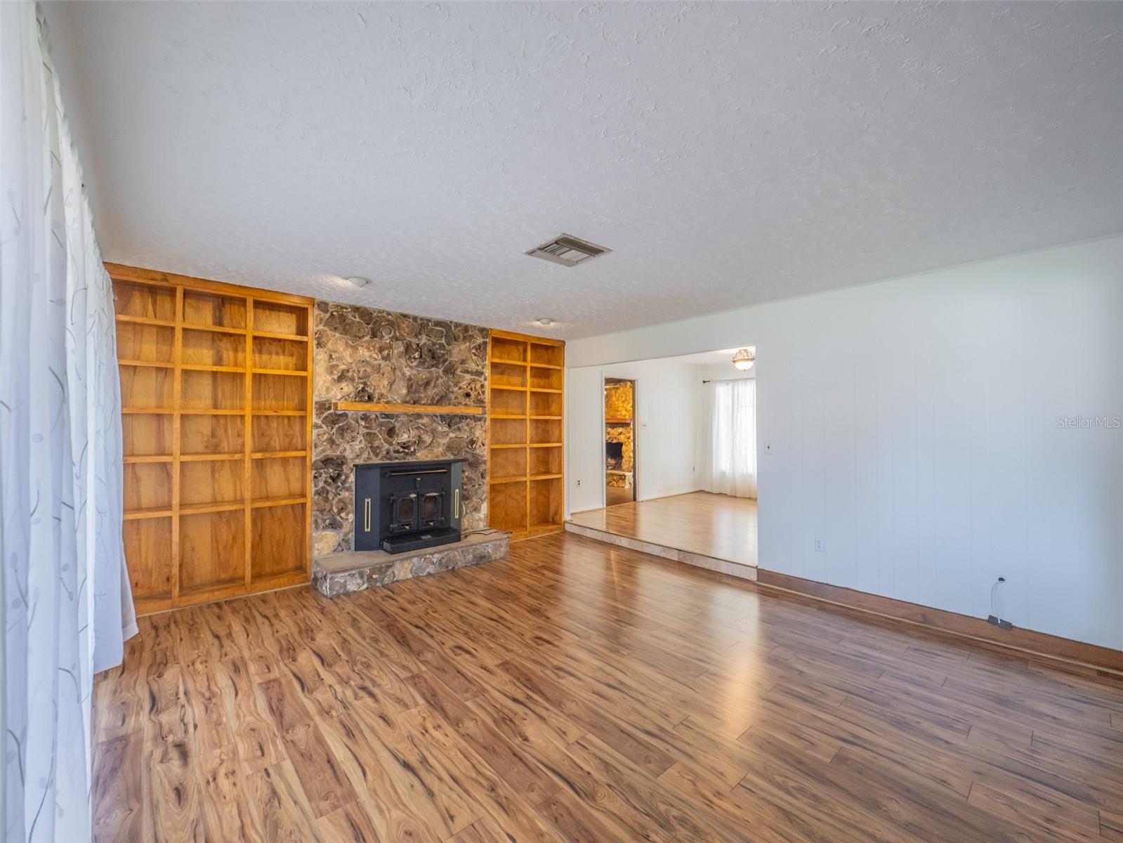 512 JACKSON ST, EUSTIS, FL, 32726