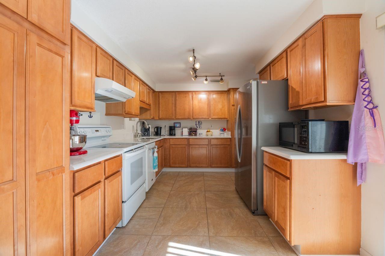 87 CAROLWOOD BLVD, FERN PARK, FL, 32730
