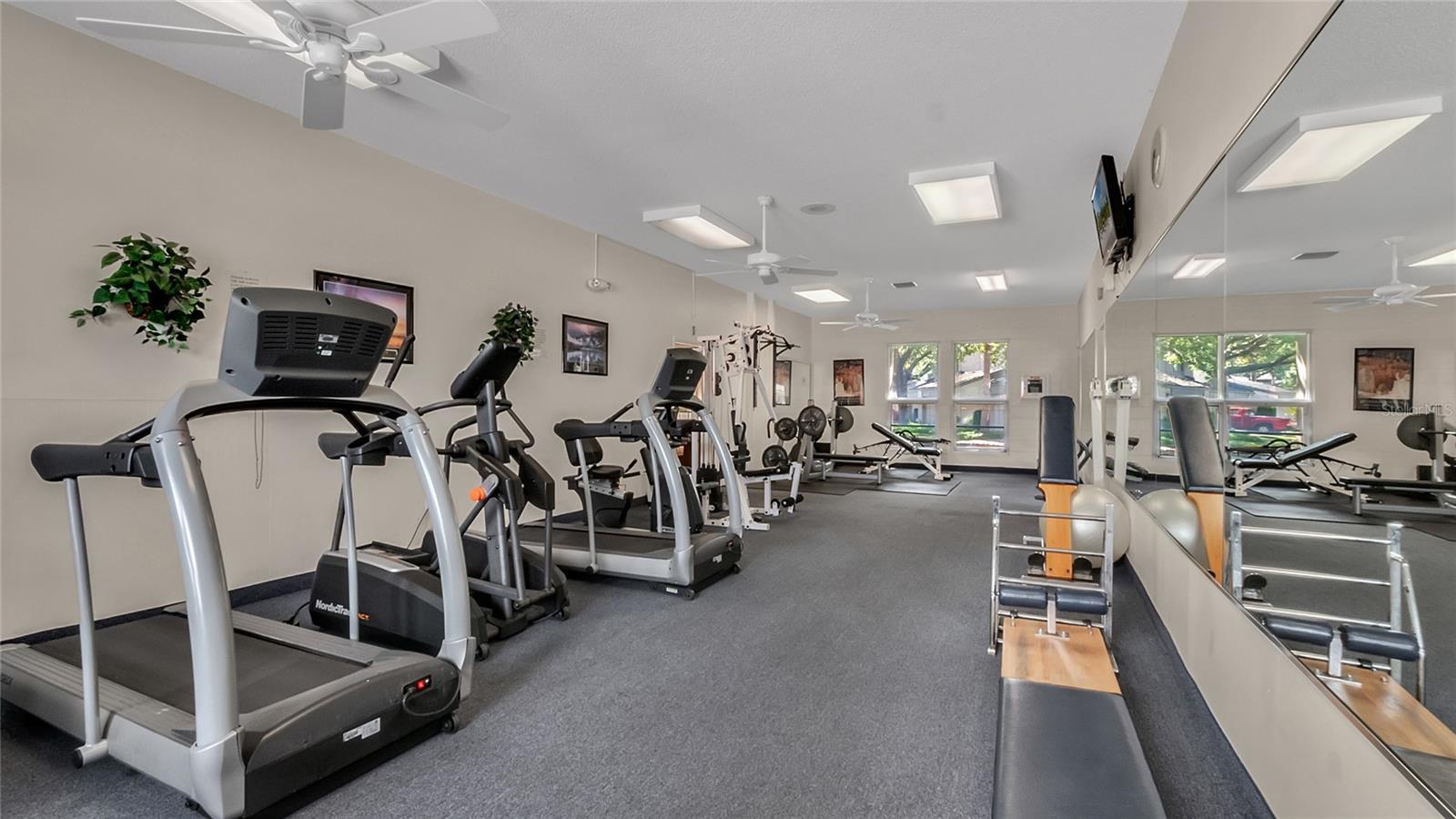 87 CAROLWOOD BLVD, FERN PARK, FL, 32730