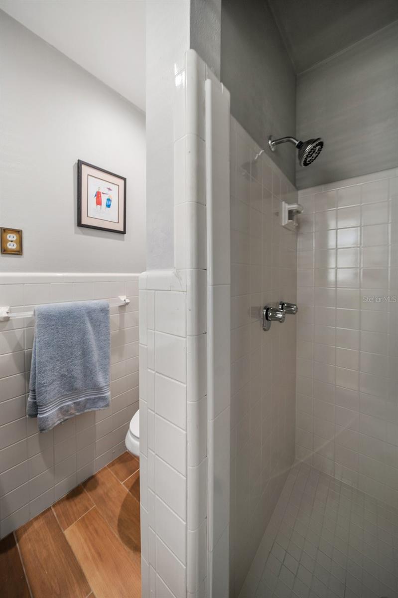 1690 74TH AVE N, ST PETERSBURG, FL, 33702