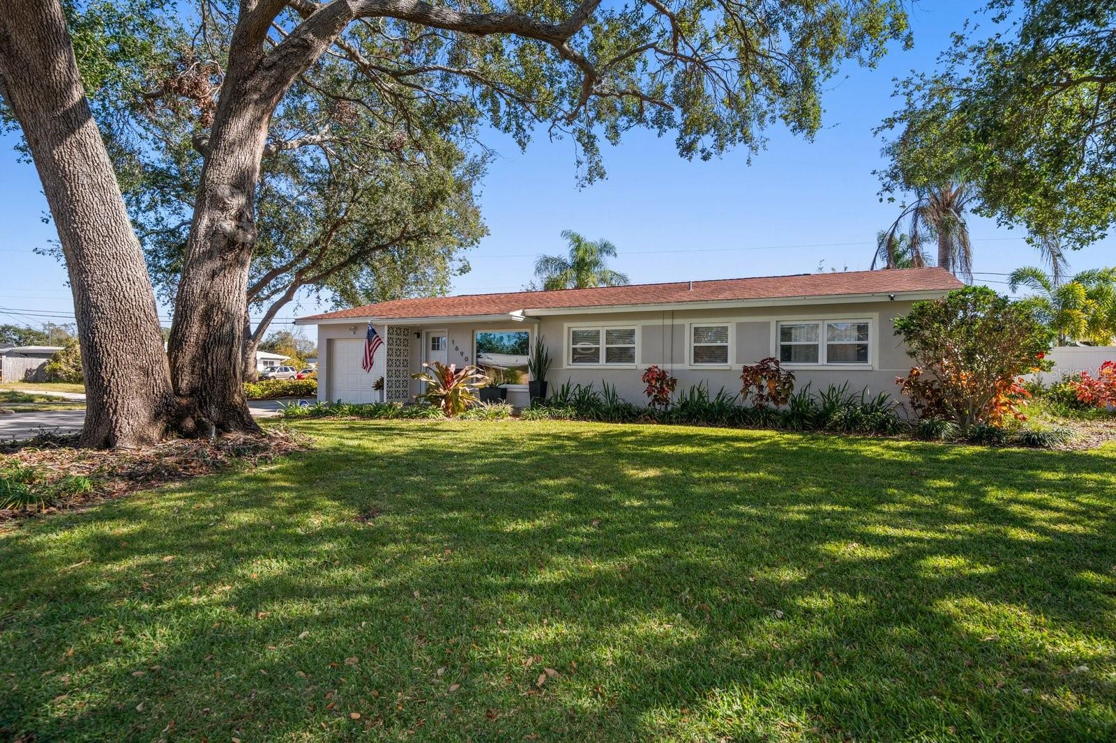 1690 74TH AVE N, ST PETERSBURG, FL, 33702
