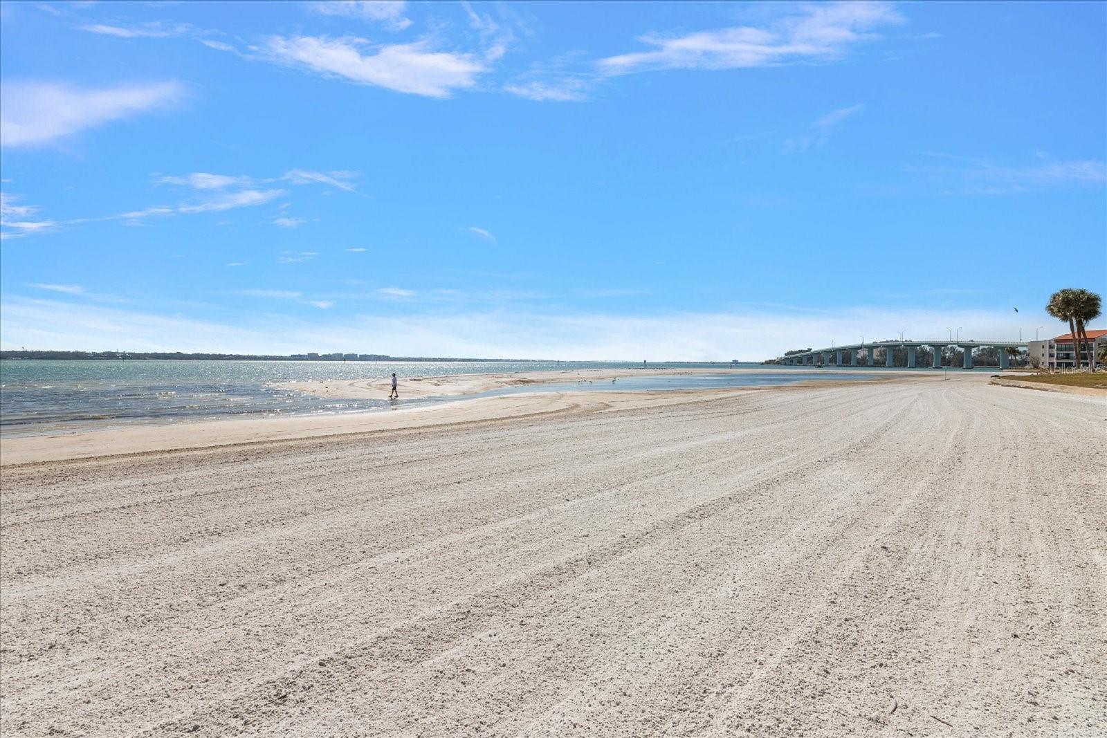 887 S GULFVIEW BLVD, CLEARWATER BEACH, FL, 33767