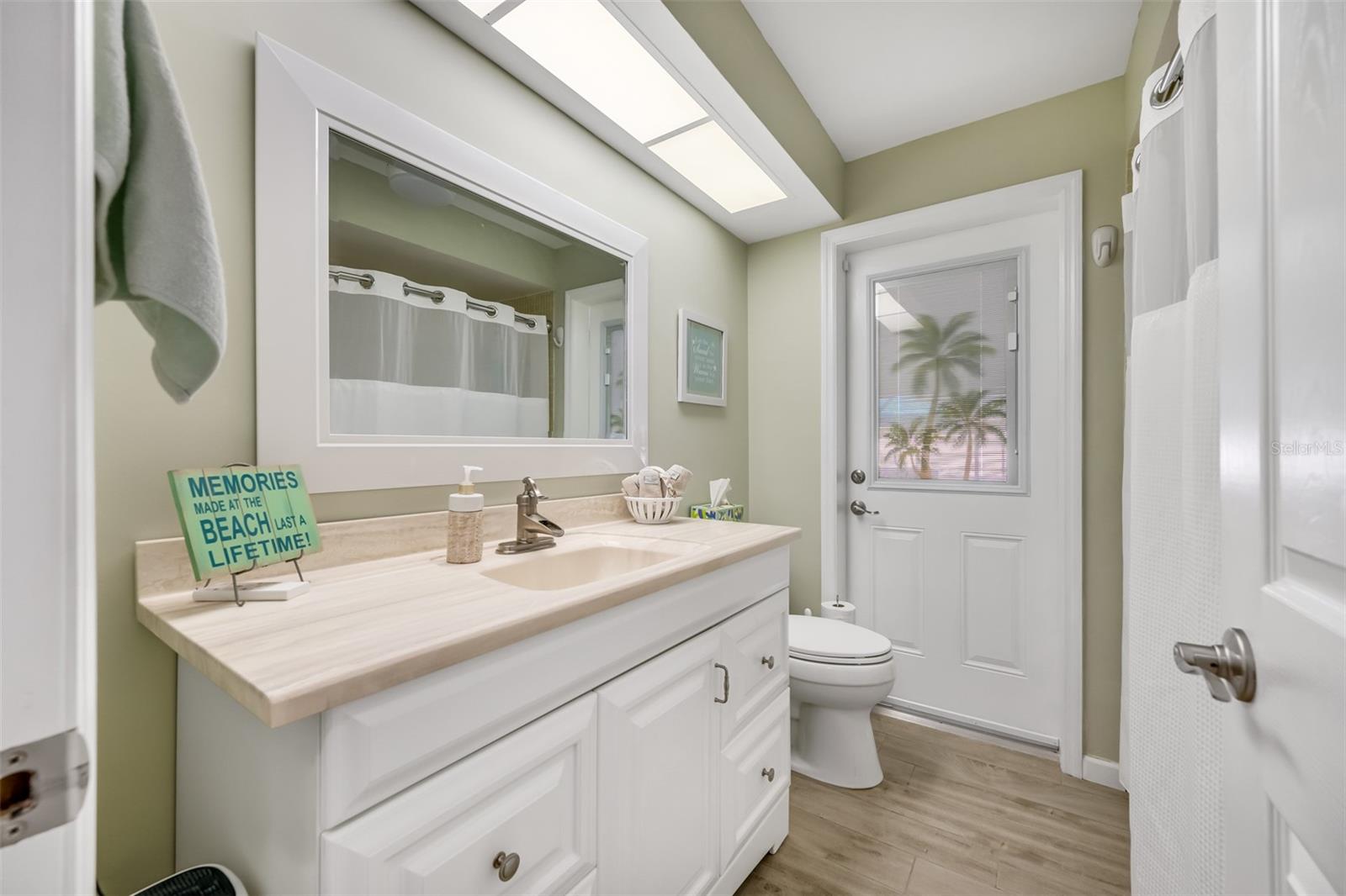 14042 STARBOARD DR, SEMINOLE, FL, 33776