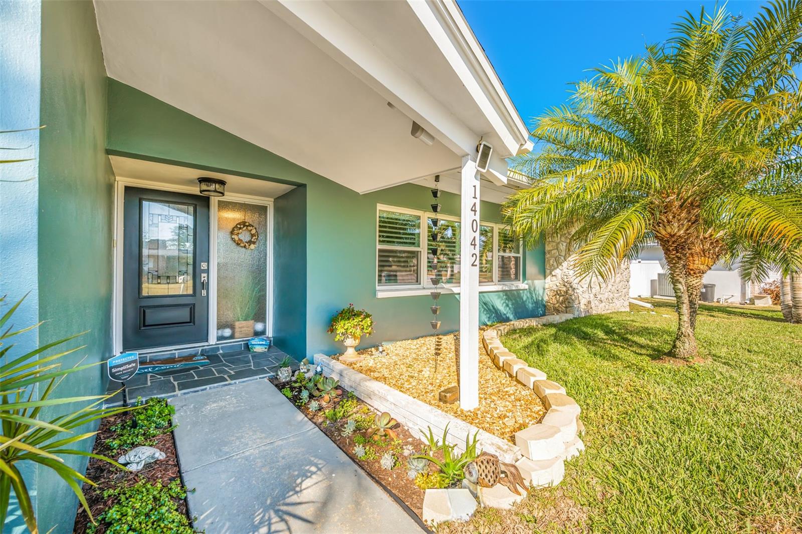 14042 STARBOARD DR, SEMINOLE, FL, 33776