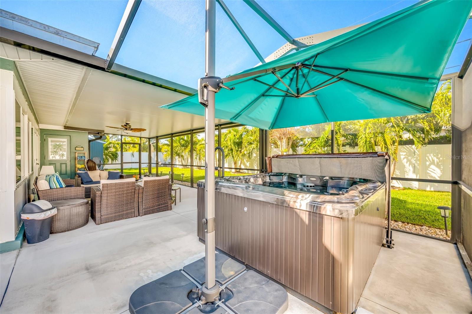 14042 STARBOARD DR, SEMINOLE, FL, 33776
