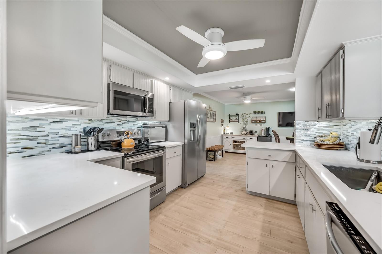 14042 STARBOARD DR, SEMINOLE, FL, 33776