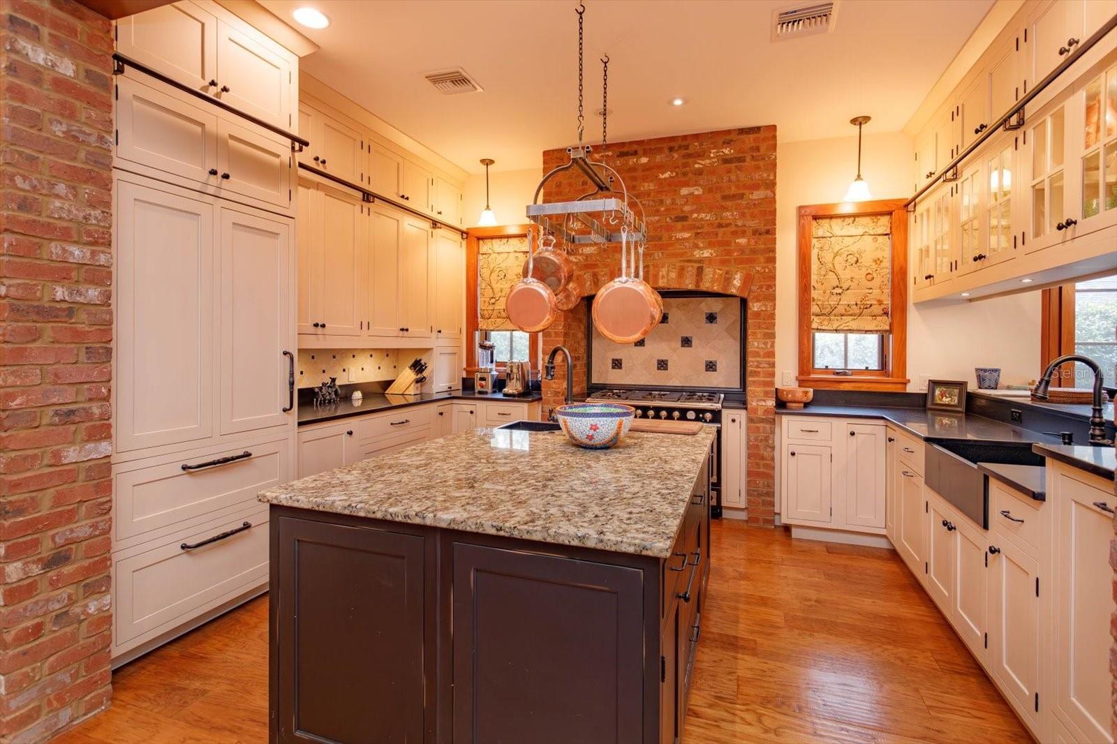 140 DANA WAY, WINTER PARK, FL, 32789