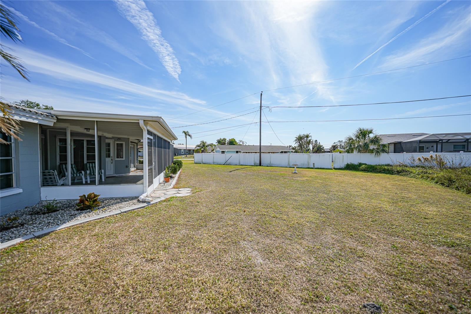 334 SKYLARK LN NW, PORT CHARLOTTE, FL, 33952