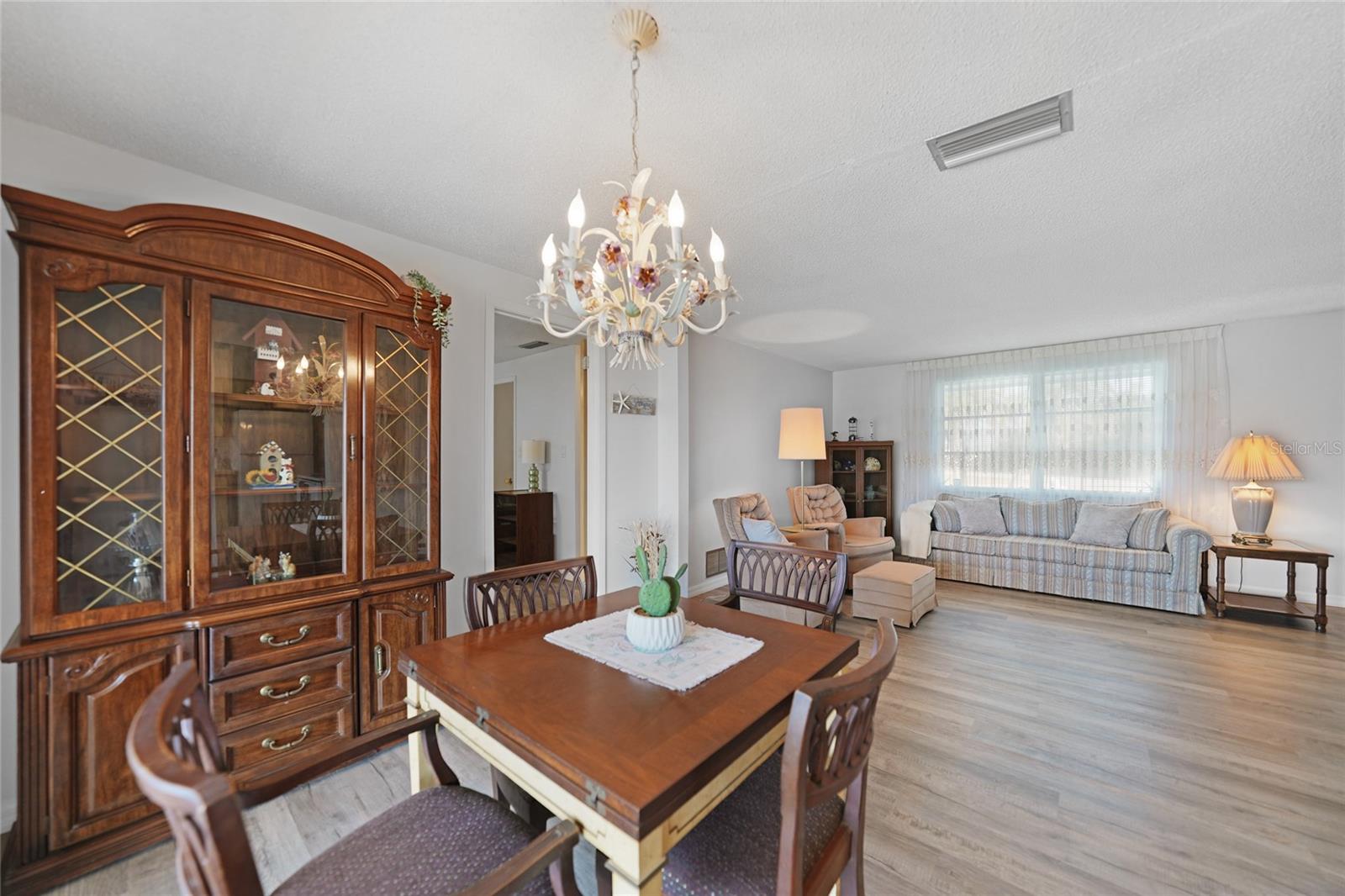 334 SKYLARK LN NW, PORT CHARLOTTE, FL, 33952