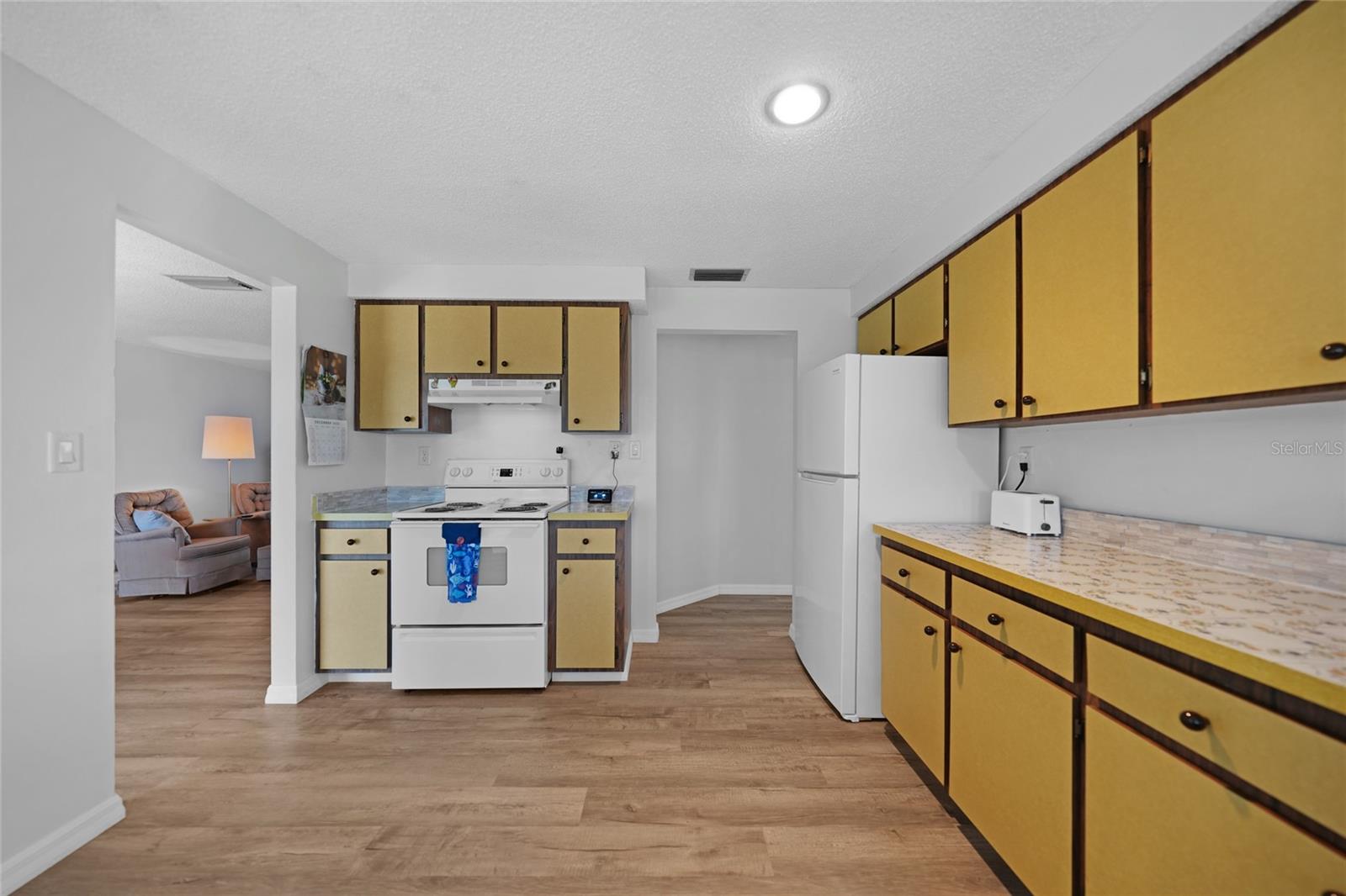 334 SKYLARK LN NW, PORT CHARLOTTE, FL, 33952