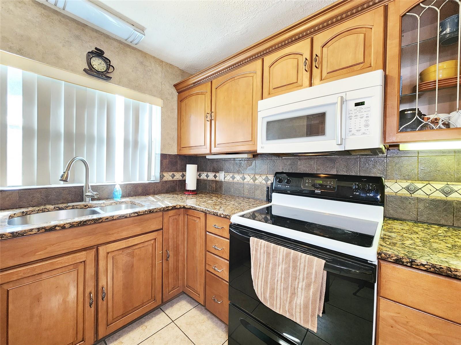 35204 PONDEROSA RD, ZEPHYRHILLS, FL, 33541