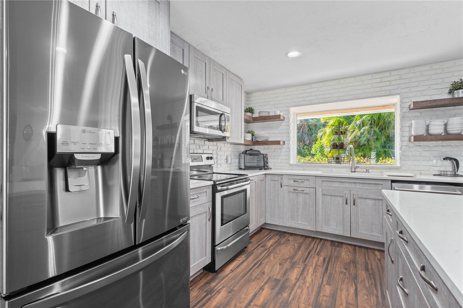2329 OUTER DR, SARASOTA, FL, 34231