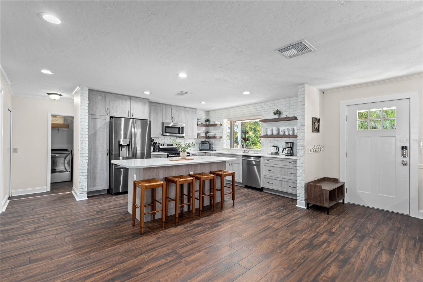 2329 OUTER DR, SARASOTA, FL, 34231