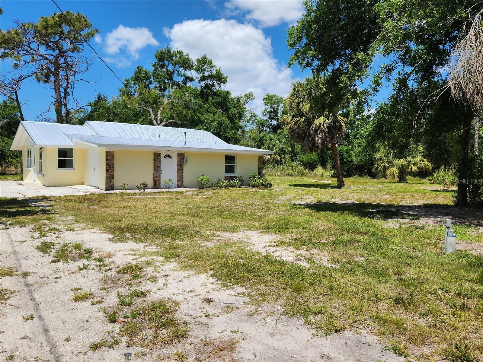 1136 DAVIS LN, ENGLEWOOD, FL, 34224
