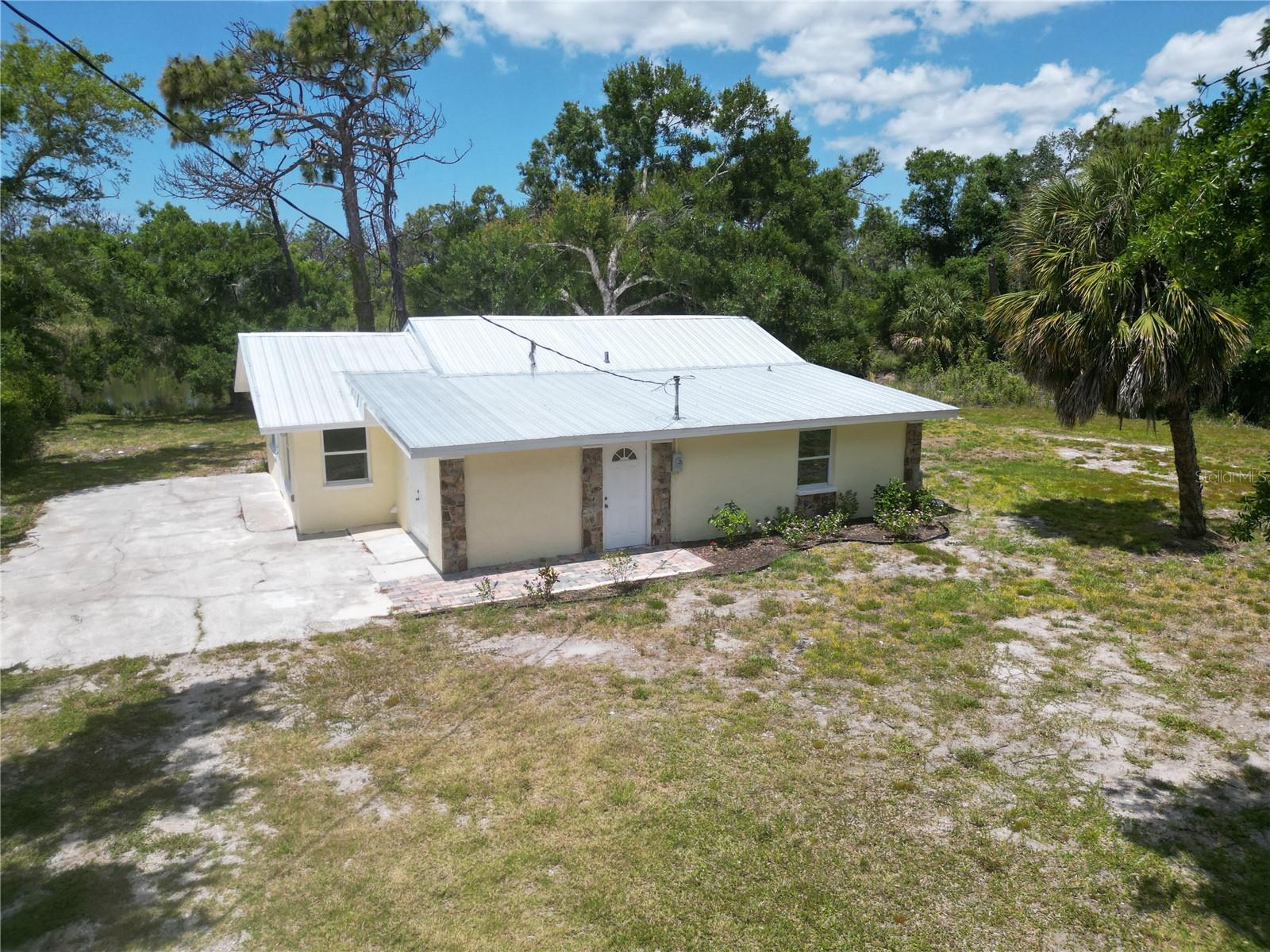 1136 DAVIS LN, ENGLEWOOD, FL, 34224