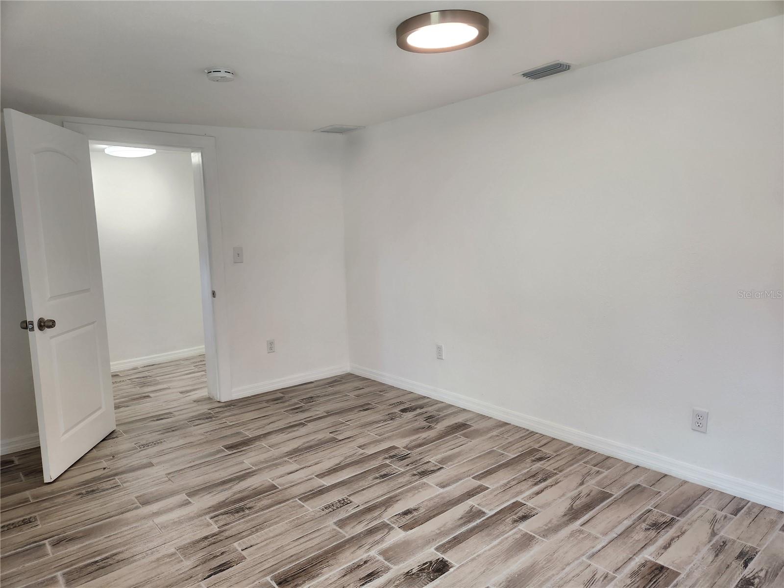 1136 DAVIS LN, ENGLEWOOD, FL, 34224