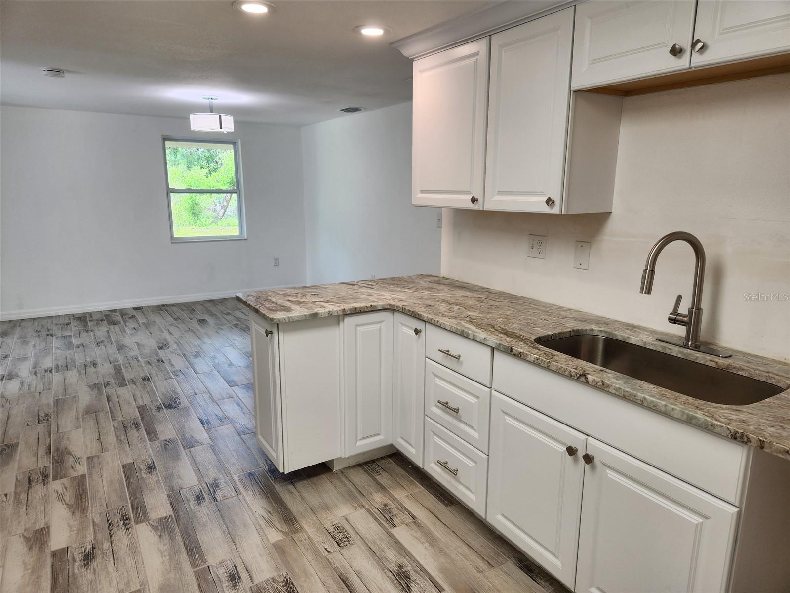 1136 DAVIS LN, ENGLEWOOD, FL, 34224