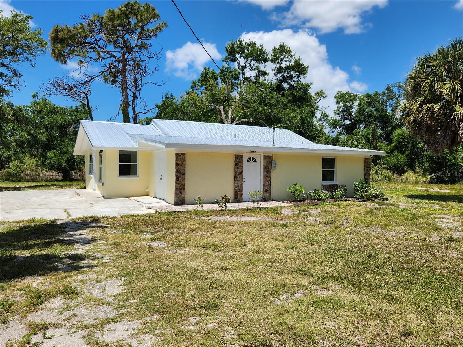 1136 DAVIS LN, ENGLEWOOD, FL, 34224