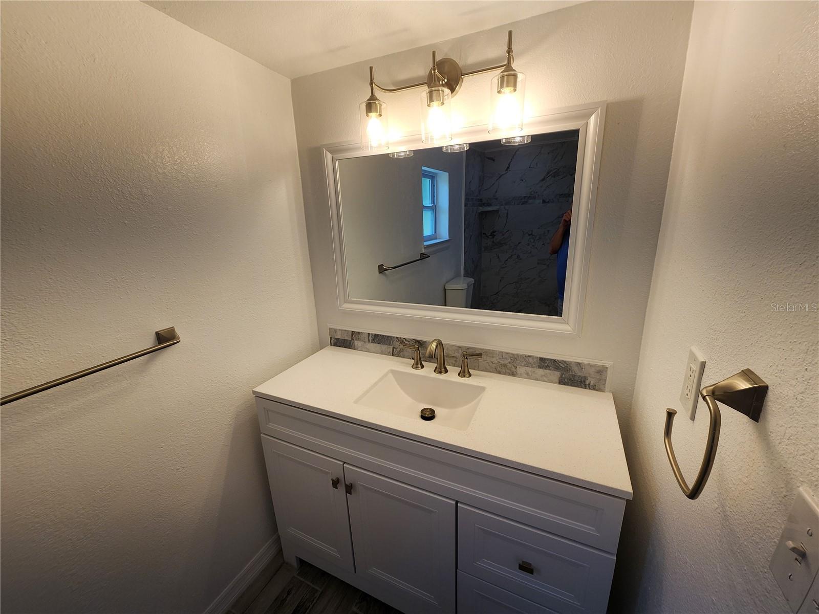 1136 DAVIS LN, ENGLEWOOD, FL, 34224