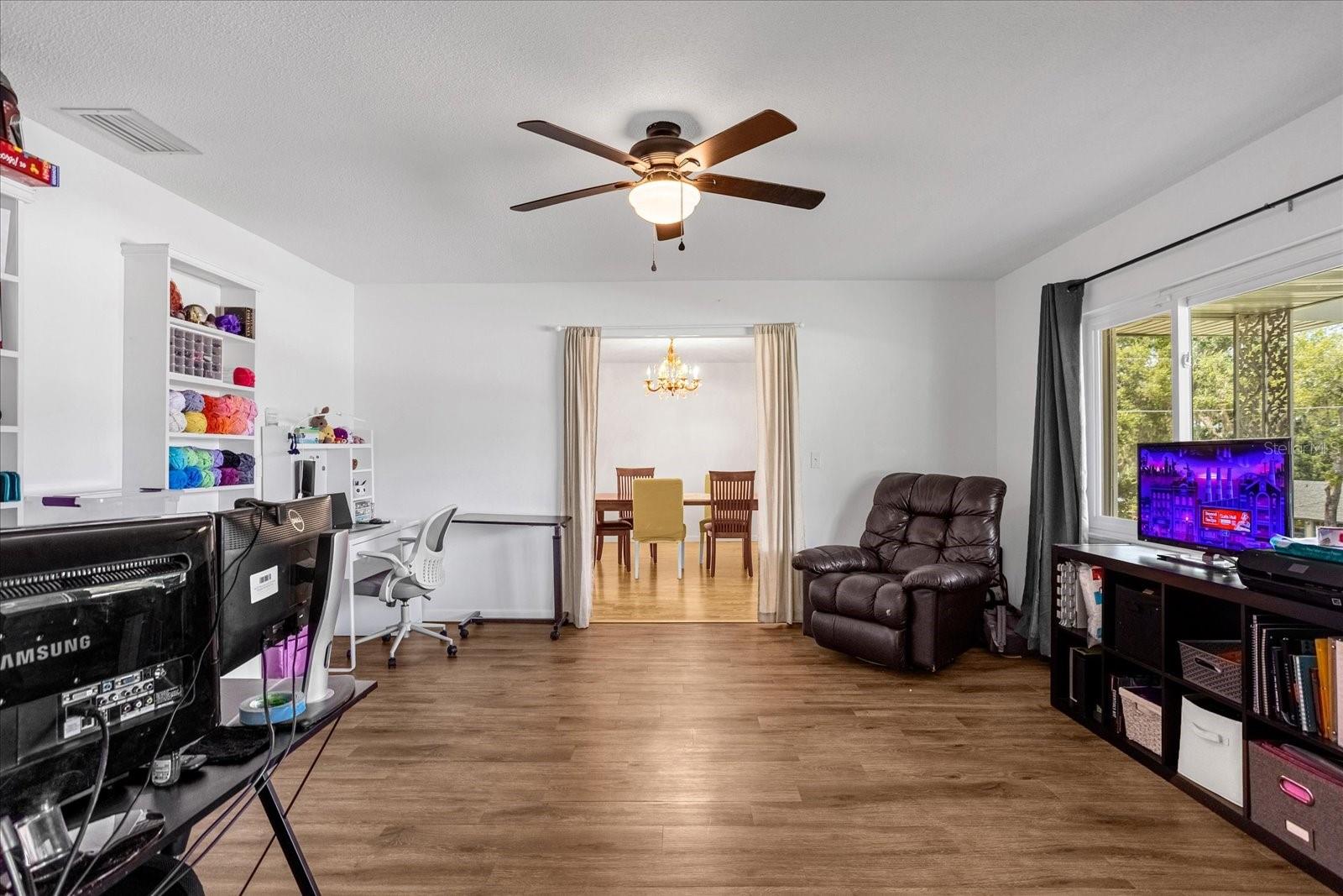 134 W SUNSET ST, GROVELAND, FL, 34736