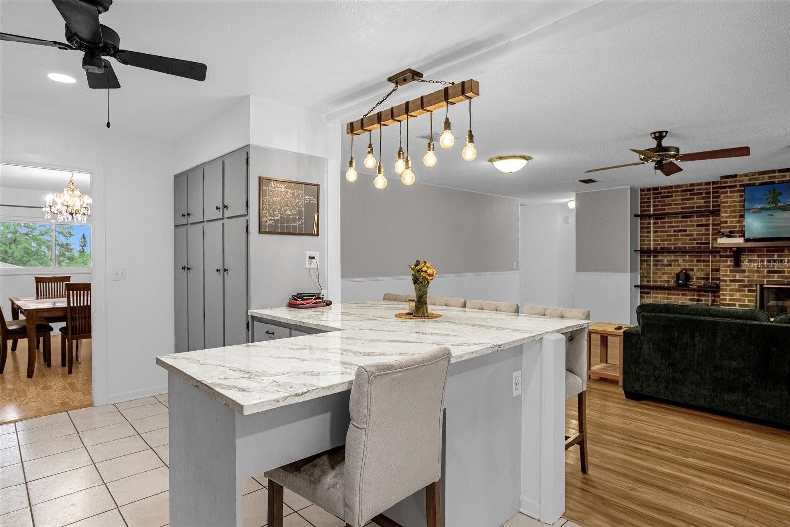 134 W SUNSET ST, GROVELAND, FL, 34736