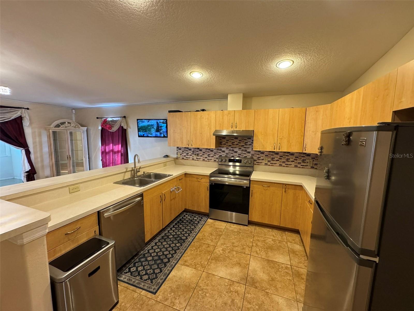 6190 107TH AVE N, PINELLAS PARK, FL, 33782