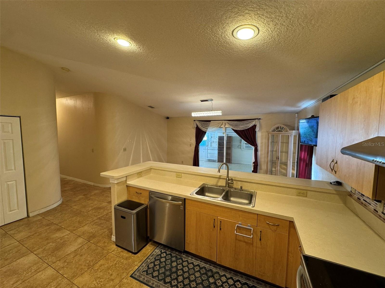 6190 107TH AVE N, PINELLAS PARK, FL, 33782